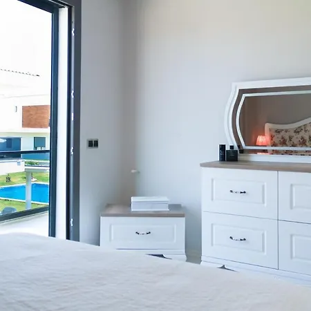 Stylish & Cosy With Private Pool Çeşme