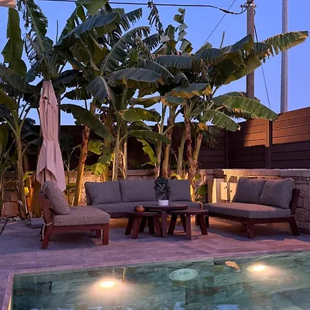 Stylish & Cosy With Private Pool * Çeşme